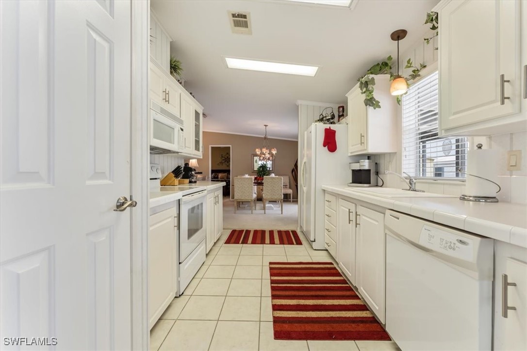 2 Bed ManufacturedHome for Sale in Naples, FL, $155,000 — photo 8
