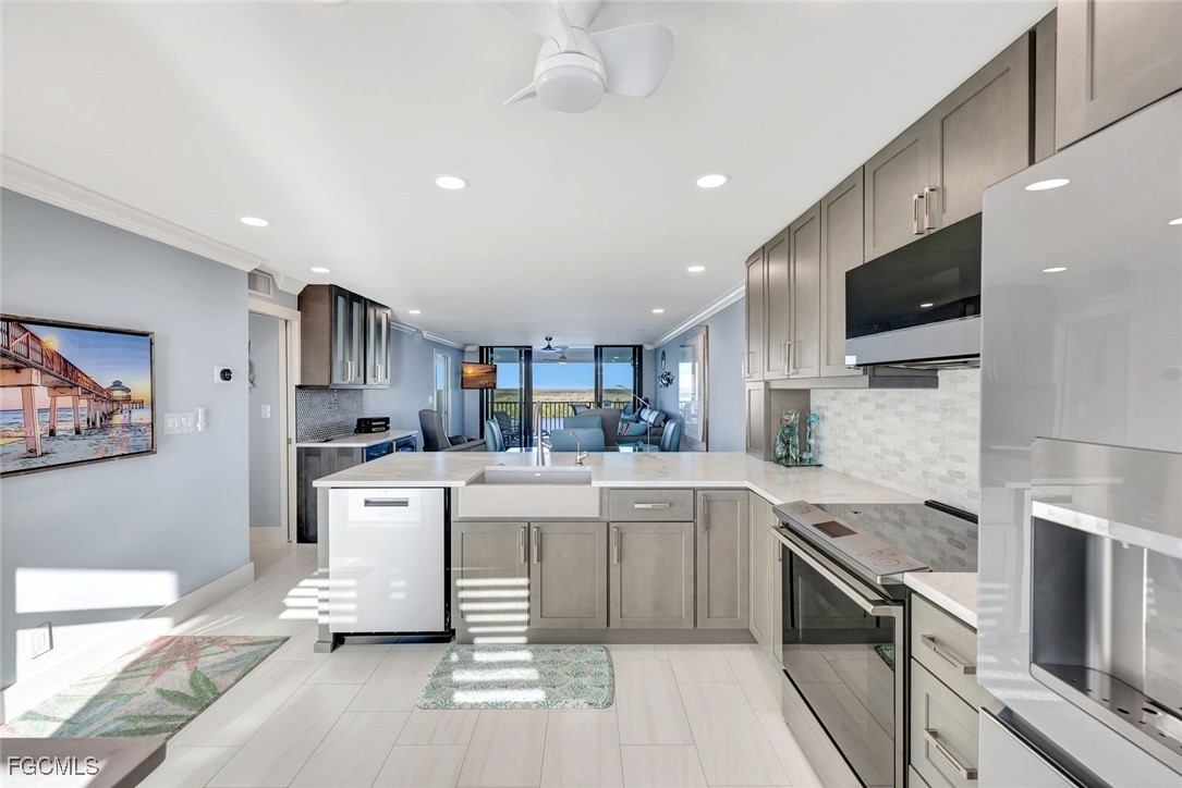 2 Bed Waterfront Home for Sale in The Palms Of Bay Beach, FL — photo 8