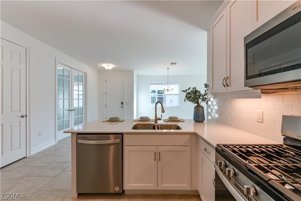 2 Bed Waterfront Home for Sale in Punta Gorda, FL — photo 8