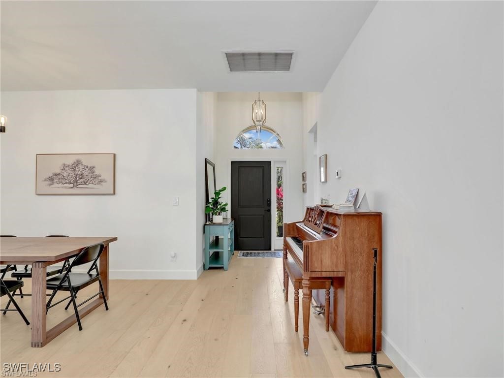 3 Bed Pool Home for Sale in Cedar Creek, photo 8
