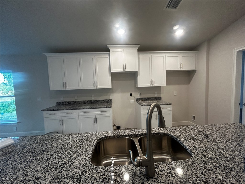3 Bed SingleFamilyResidence for Sale in Port Charlotte, FL — photo 8