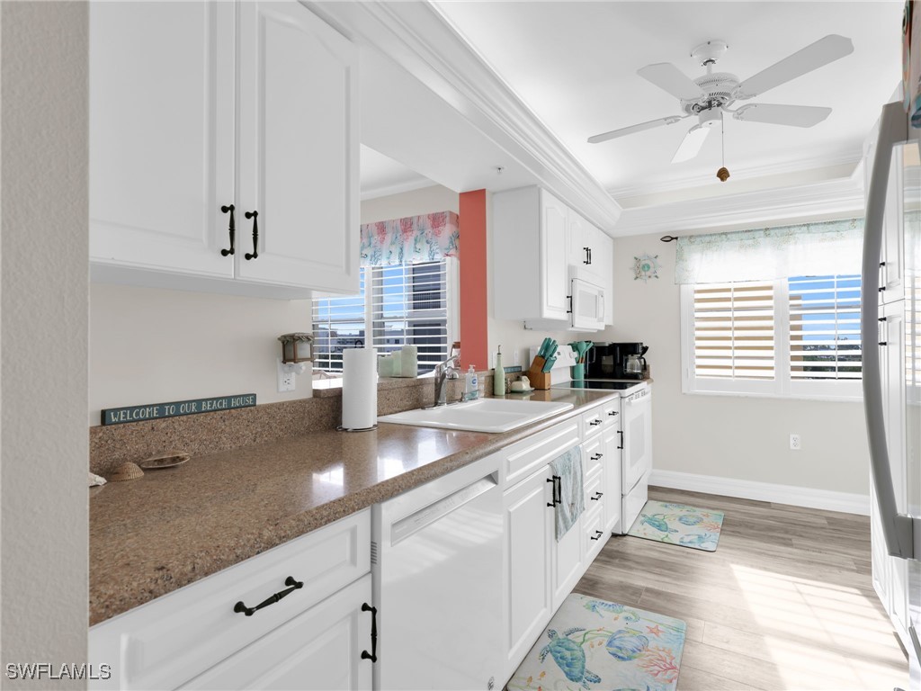 3 Bed Waterfront Home for Sale in Hibiscus Pointe, FL — photo 8
