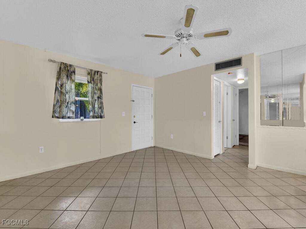 2 Bed Waterfront Home for Sale in Mark I, photo 8