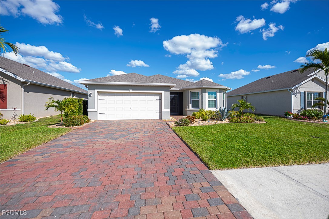 3 Bed Waterfront Home for Sale in Entrada, FL, $309,900 — photo 8
