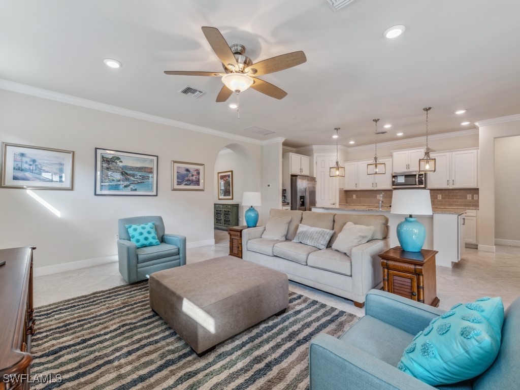 3 Bed SingleFamilyResidence for Sale in Westbrook, photo 8