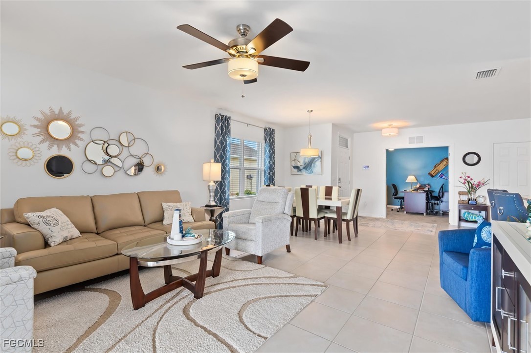 2 Bed Waterfront Home for Sale in Waterford, FL, $308,000 — photo 8