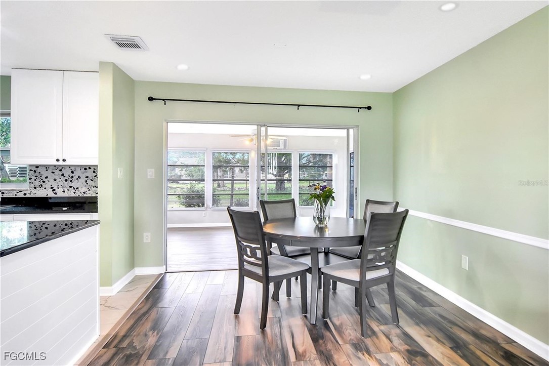2 Bed SingleFamilyResidence for Sale in Port Charlotte, photo 8