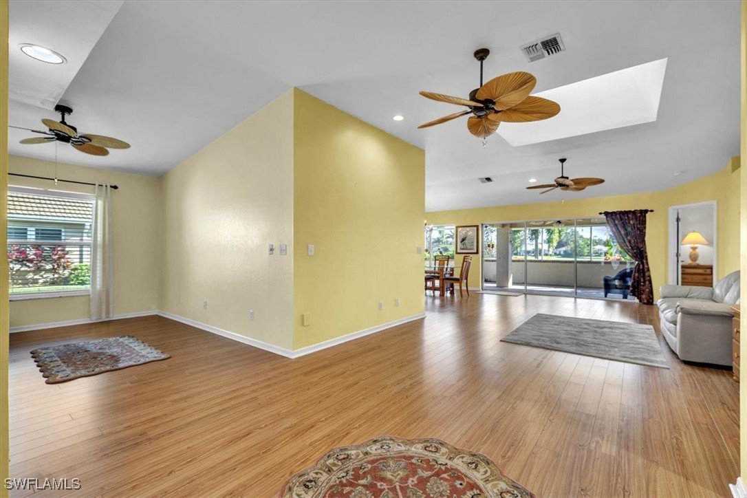 2 Bed SingleFamilyResidence for Sale in North Fort Myers, FL — photo 8