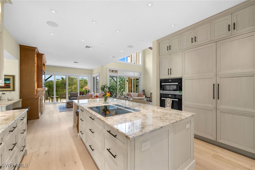 4 Bed Pool Home for Sale in Naples, photo 8