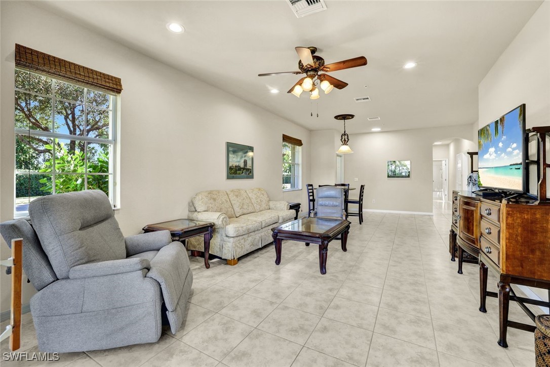 3 Bed Condominium for Sale in Naples, FL, $284,000 — photo 8