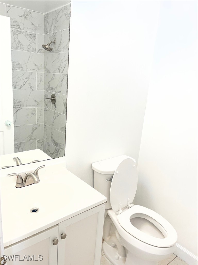 3 Bed SingleFamilyResidence for Sale in Leawood Lakes, FL — photo 8