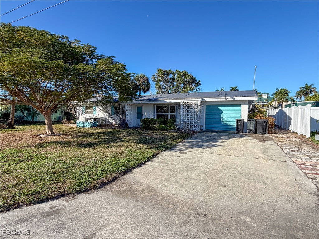 3 Bed Waterfront Home for Sale in Tip Top Isles, FL — photo 8