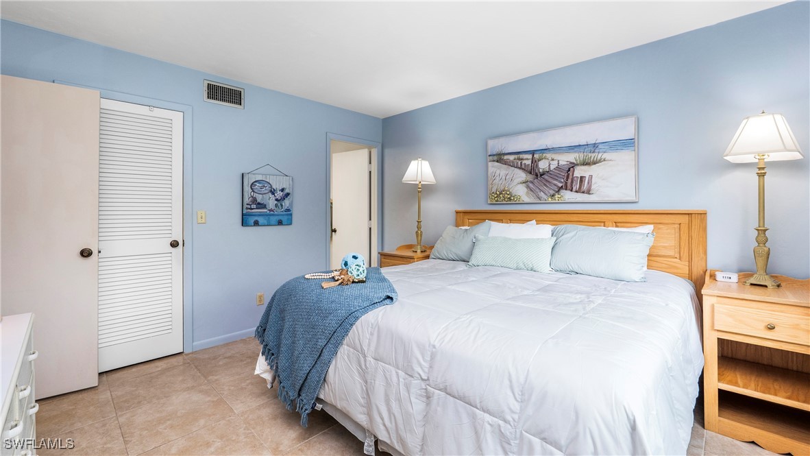 2 Bed Condominium for Sale in Naples, FL, $239,900 — photo 8