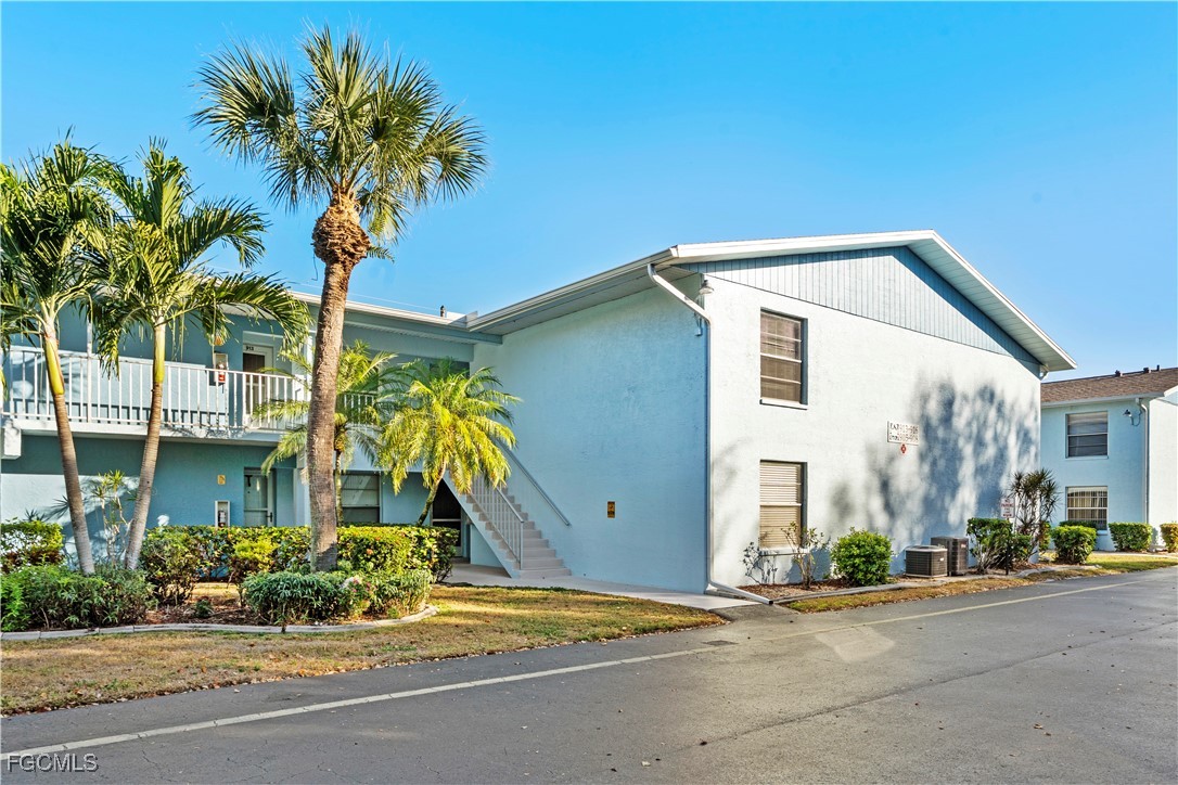 2 Bed Pool Home for Sale in Cape Coral, photo 8