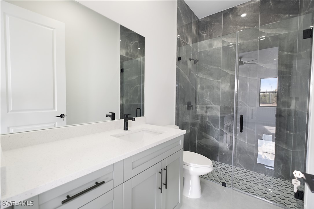 3 Bed SingleFamilyResidence for Sale in Lehigh Acres, photo 8