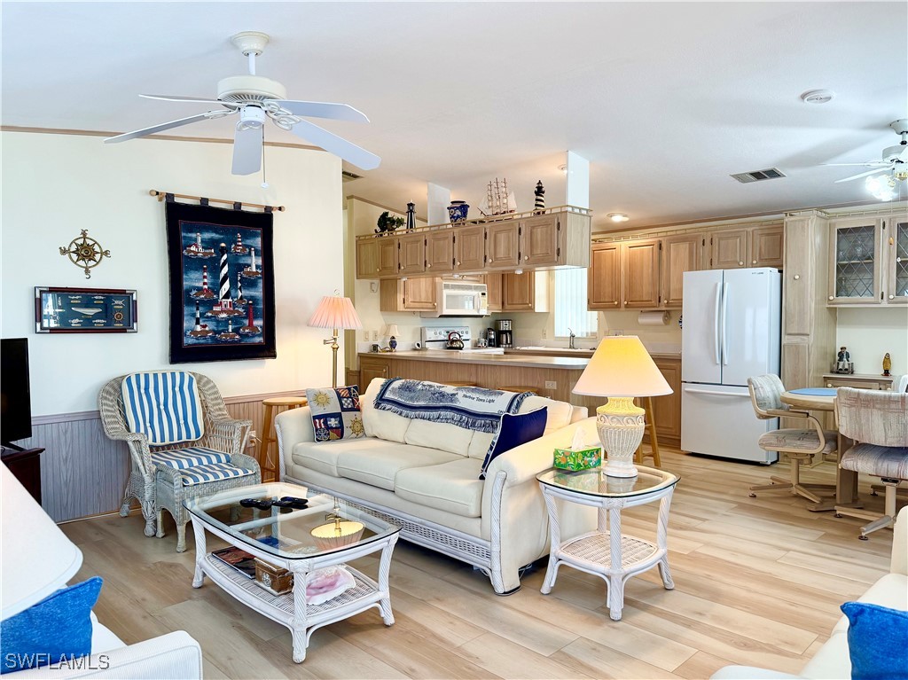 2 Bed ManufacturedHome for Sale in Naples, FL, $179,000 — photo 8