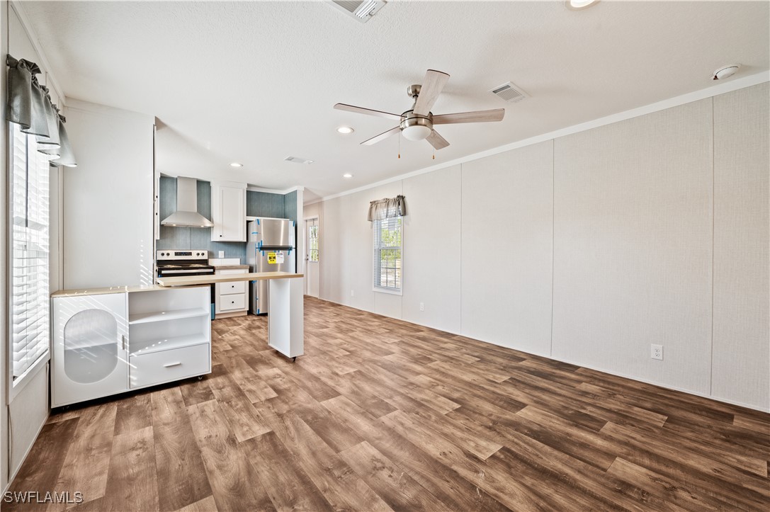 3 Bed ManufacturedHome for Sale in Montura, FL, $249,950 — photo 8