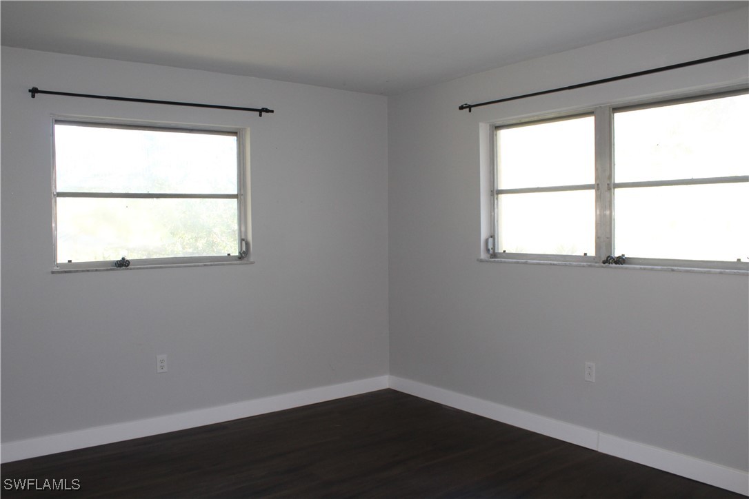 2 Bed Condominium for Sale in Naples, FL, $189,000 — photo 8