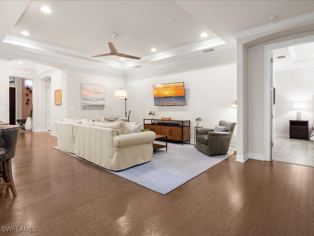 3 Bed SingleFamilyResidence for Sale in Naples, FL, $699,000 — photo 8