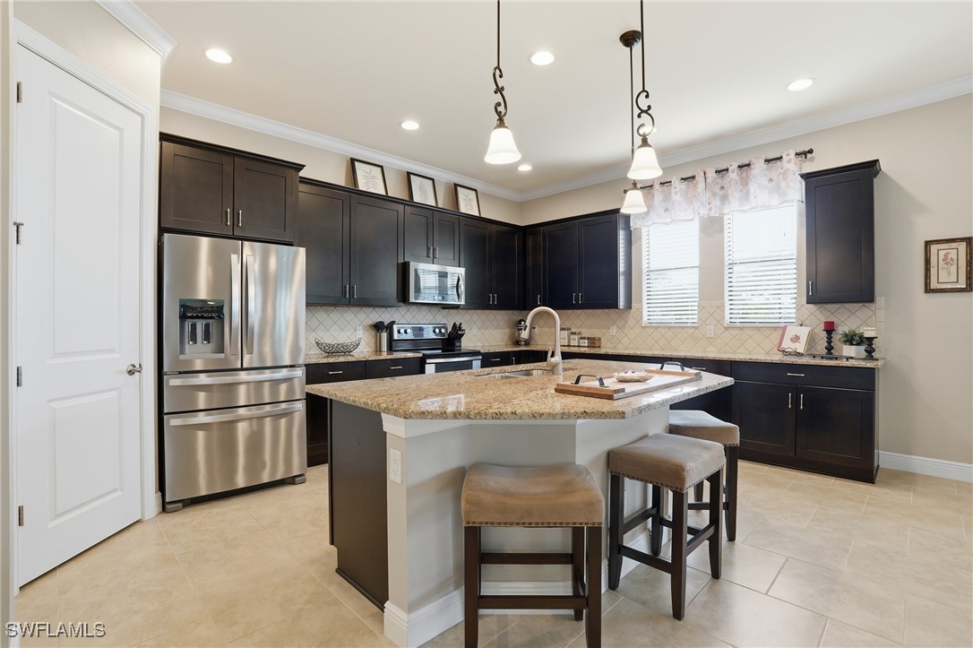 4 Bed SingleFamilyResidence for Sale in Naples, photo 8