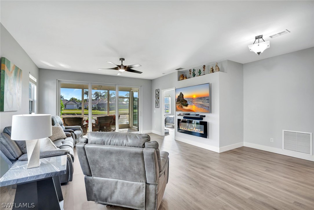 2 Bed Waterfront Home for Sale in Naples, photo 8