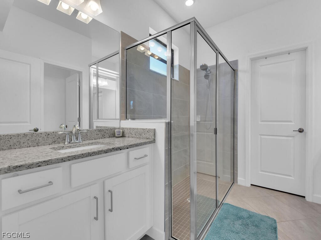 2 Bed Waterfront Home for Sale in Timber Creek, photo 8