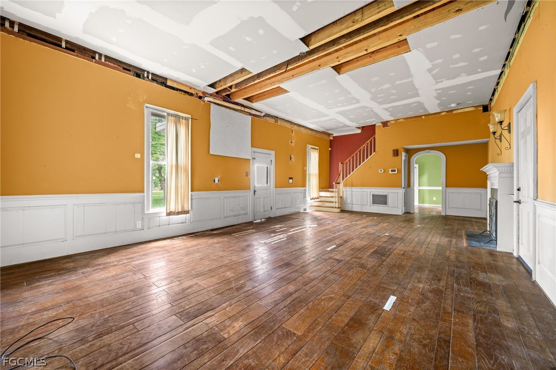 3 Bed SingleFamilyResidence for Sale in Bayshore Park, FL — photo 8