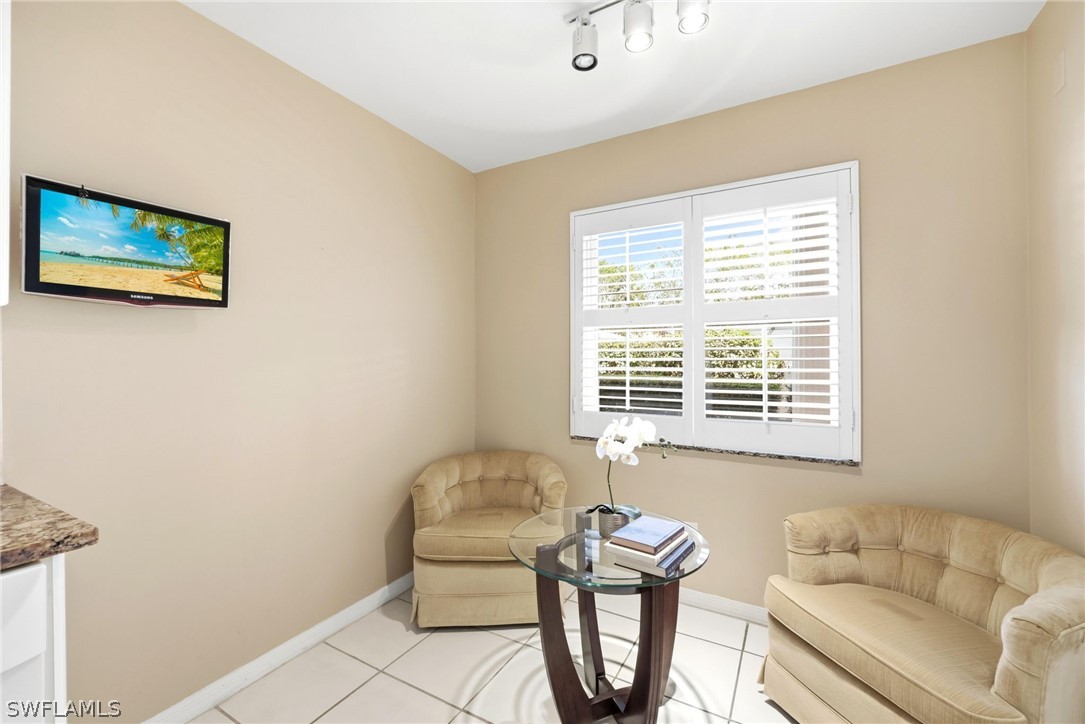 2 Bed Condominium for Sale in Naples, photo 8
