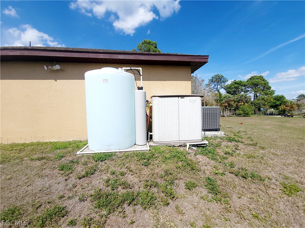 4 Bed SingleFamilyResidence for Sale in Lehigh Acres, photo 8