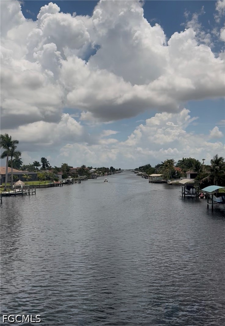 Waterfront Home for Sale in Cape Coral, photo 8