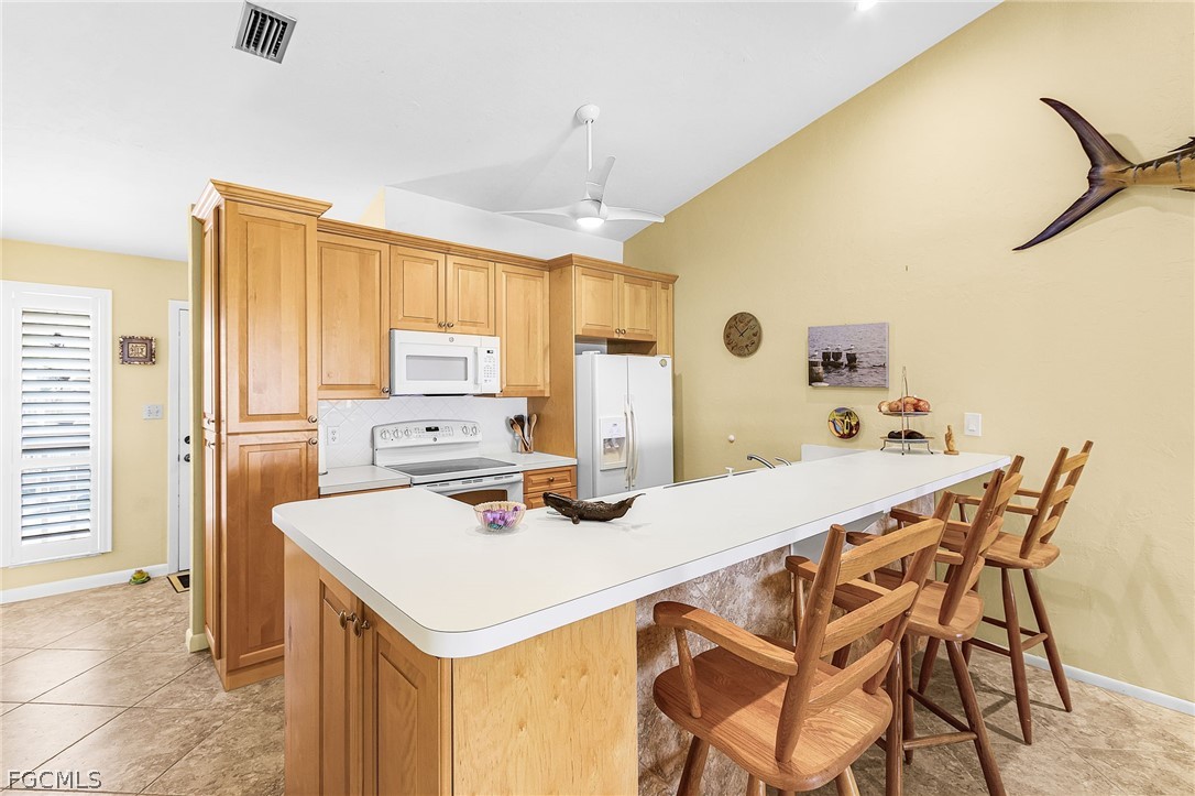 2 Bed Waterfront Home for Sale in Bokeelia, photo 8