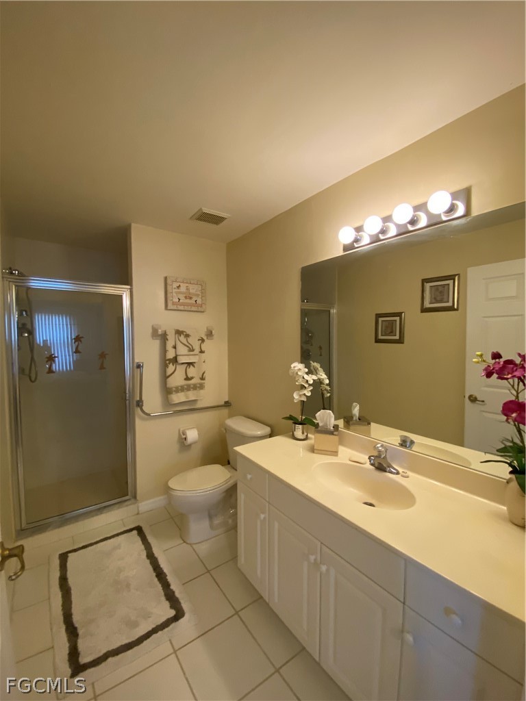 2 Bed Pool Home for Sale in Clubhouse Villas, FL, $159,999 — photo 8
