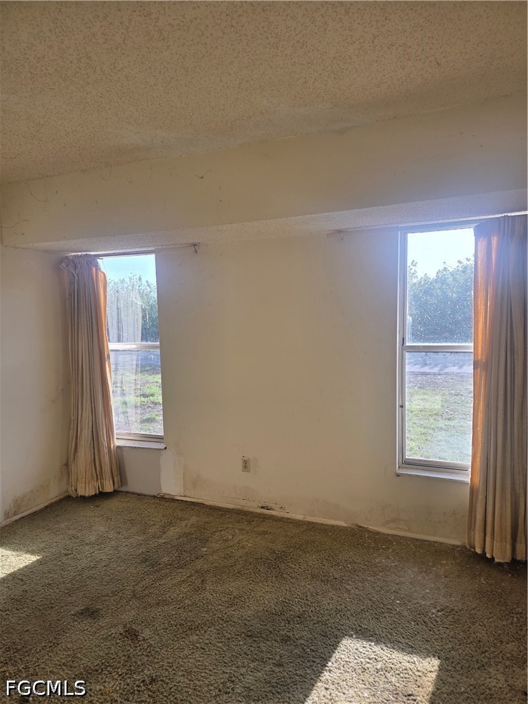 2 Bed SingleFamilyResidence for Sale in Lehigh Acres, FL — photo 8