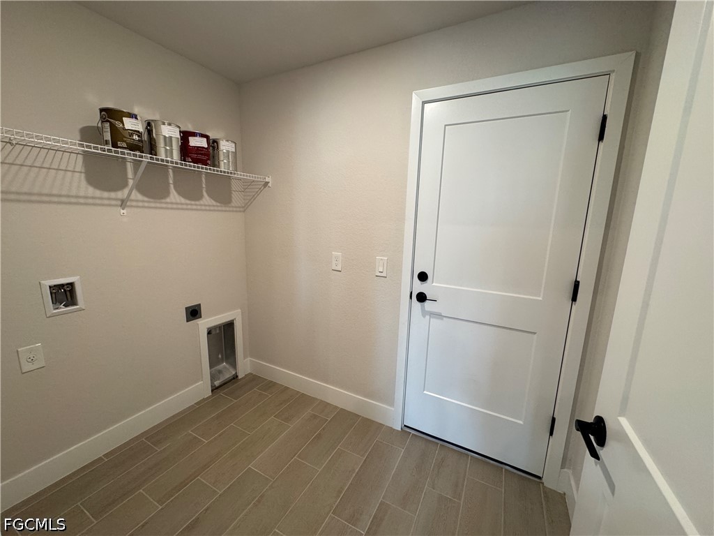 4 Bed SingleFamilyResidence for Sale in Cape Coral, FL — photo 8