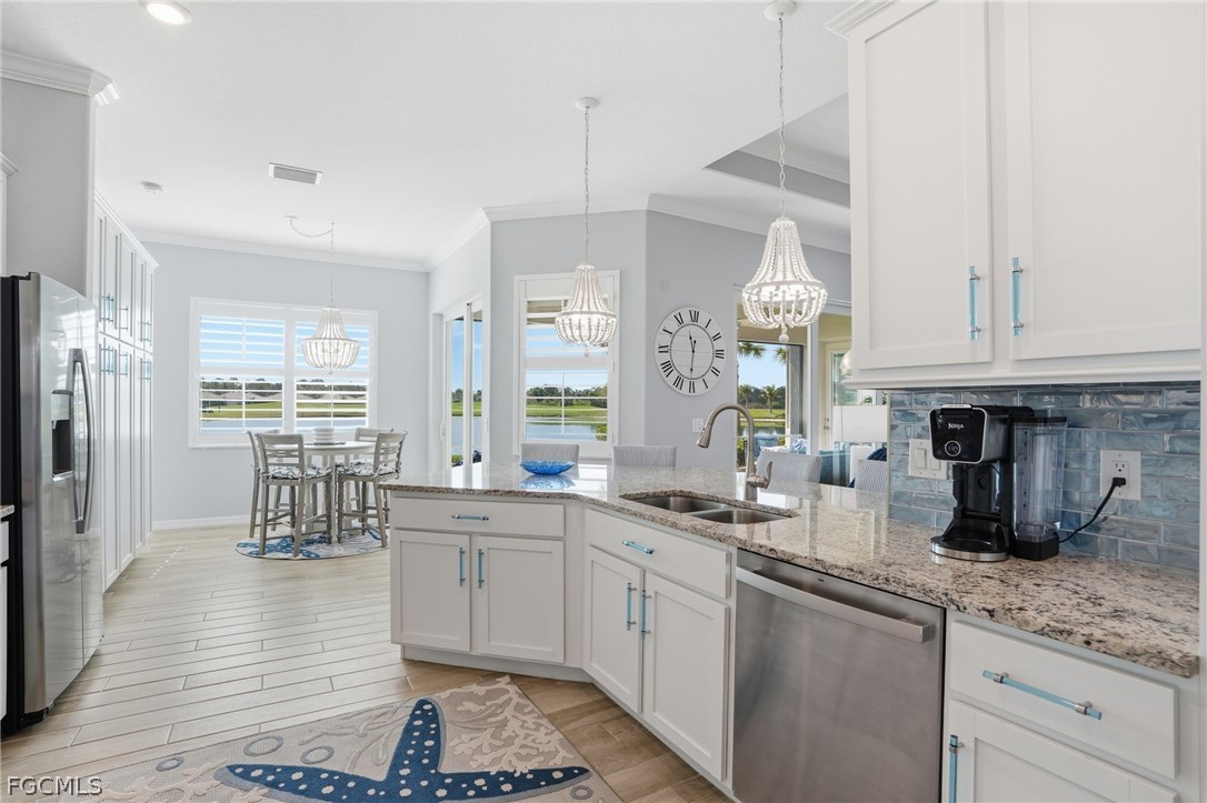 4 Bed SingleFamilyResidence for Sale in Punta Gorda, photo 8