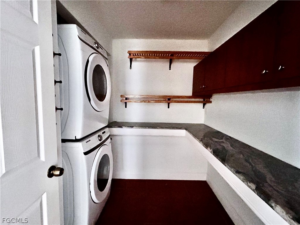 3 Bed SingleFamilyResidence for Sale in Cape Coral, FL — photo 8