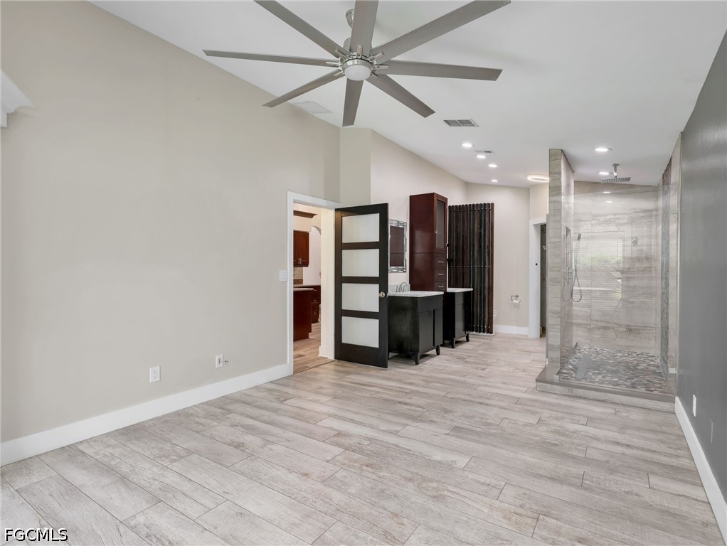 3 Bed SingleFamilyResidence for Sale in Stoneybrook, FL — photo 8
