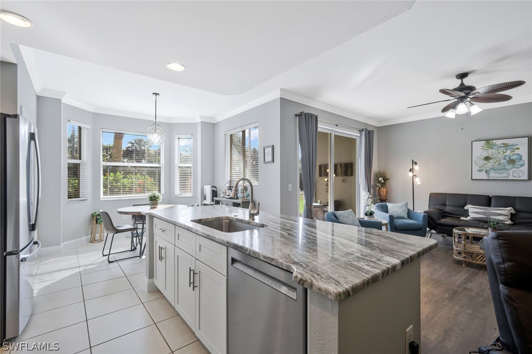 2 Bed Condominium for Sale in Barletta, FL, $255,000 — photo 8