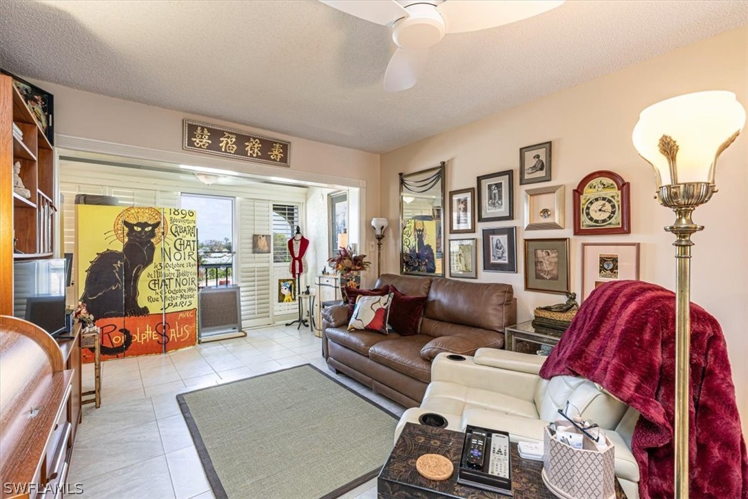 1 Bed Condominium for Sale in Naples, FL, $199,000 — photo 8