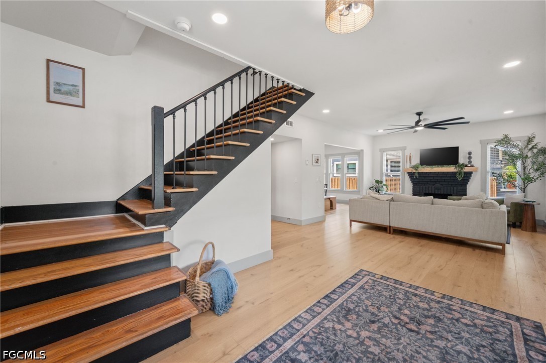 4 Bed SingleFamilyResidence for Sale in Dean Park, photo 8