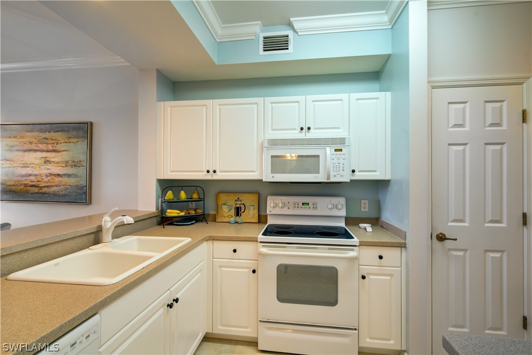 2 Bed Condominium for Sale in Britannia Iii, photo 8