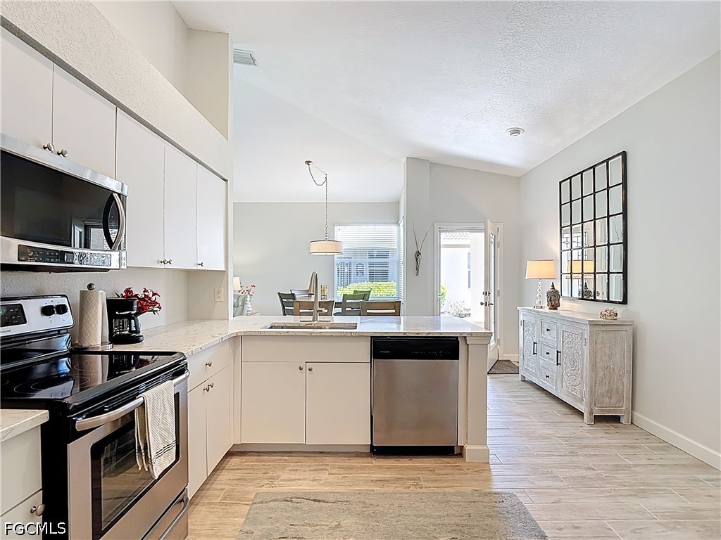 2 Bed Duplex for Sale in Del Vera Country Club, FL, $267,000 — photo 8
