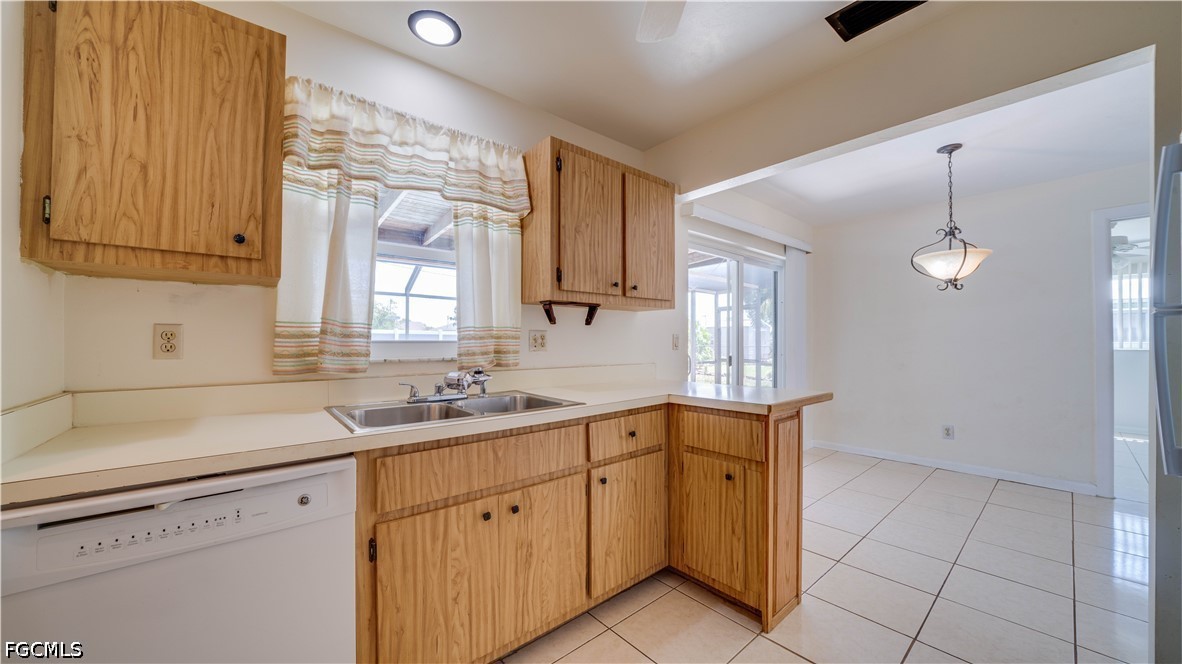 2 Bed Pool Home for Sale in Cape Coral, FL, $279,900 — photo 8