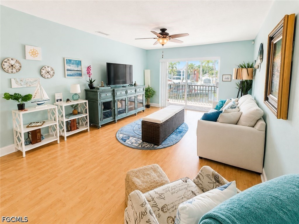 2 Bed Pool Home for Sale in Cape Coral, photo 8