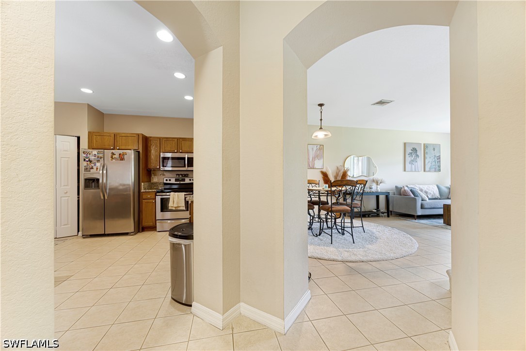 3 Bed Townhouse for Sale in Colonnade At Forum, FL, $289,000 — photo 8