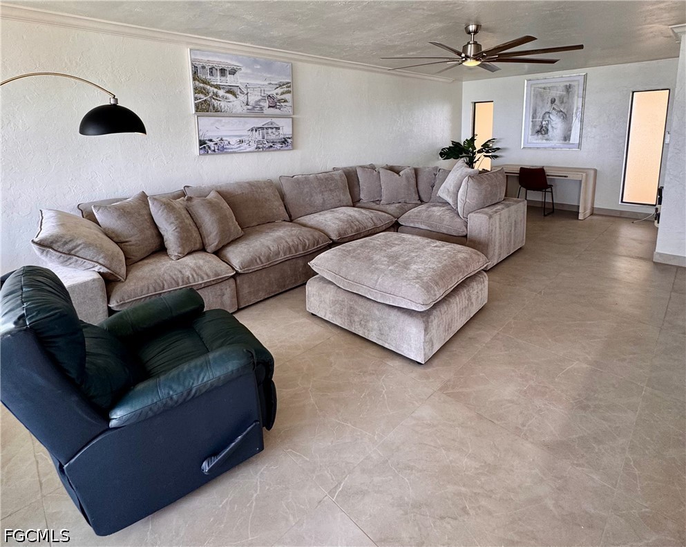 2 Bed Waterfront Home for Sale in Bayshores, photo 8