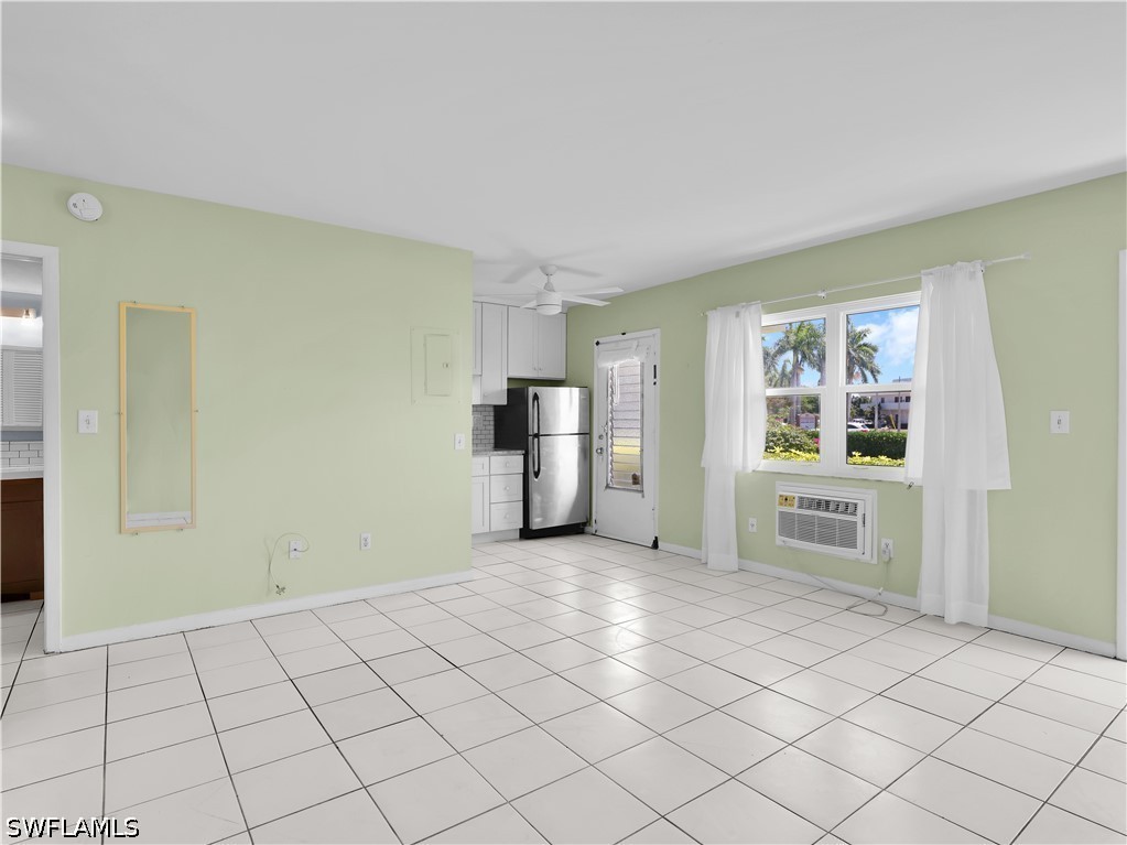 1 Bed Condominium for Sale in Seabreeze Condo, FL, $175,000 — photo 8