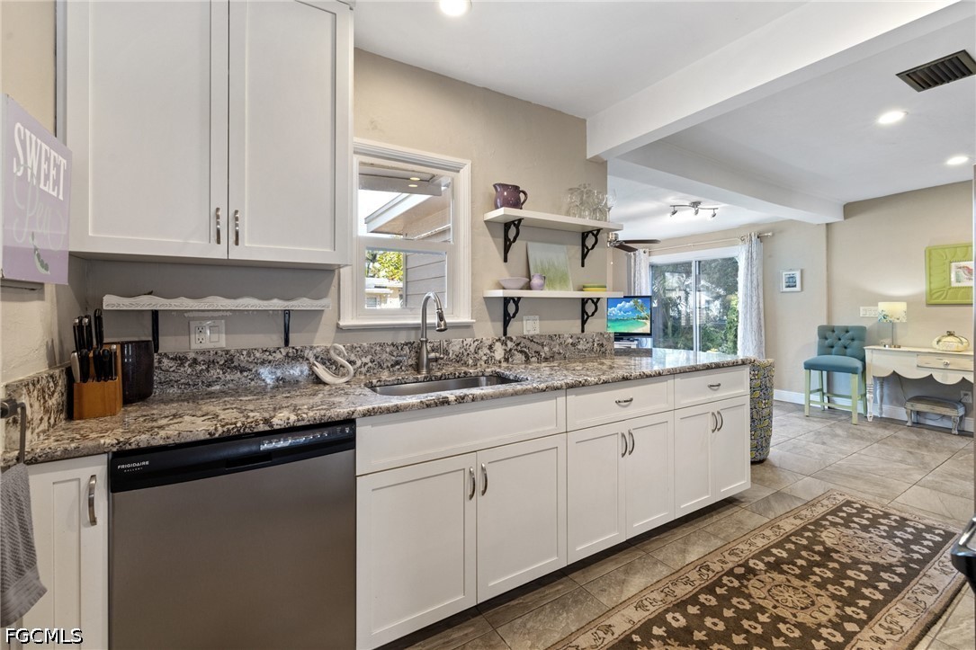 2 Bed SingleFamilyResidence for Sale in Allen Park, photo 8