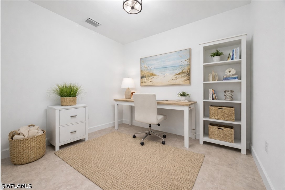 3 Bed SingleFamilyResidence for Sale in Westbrook, photo 8