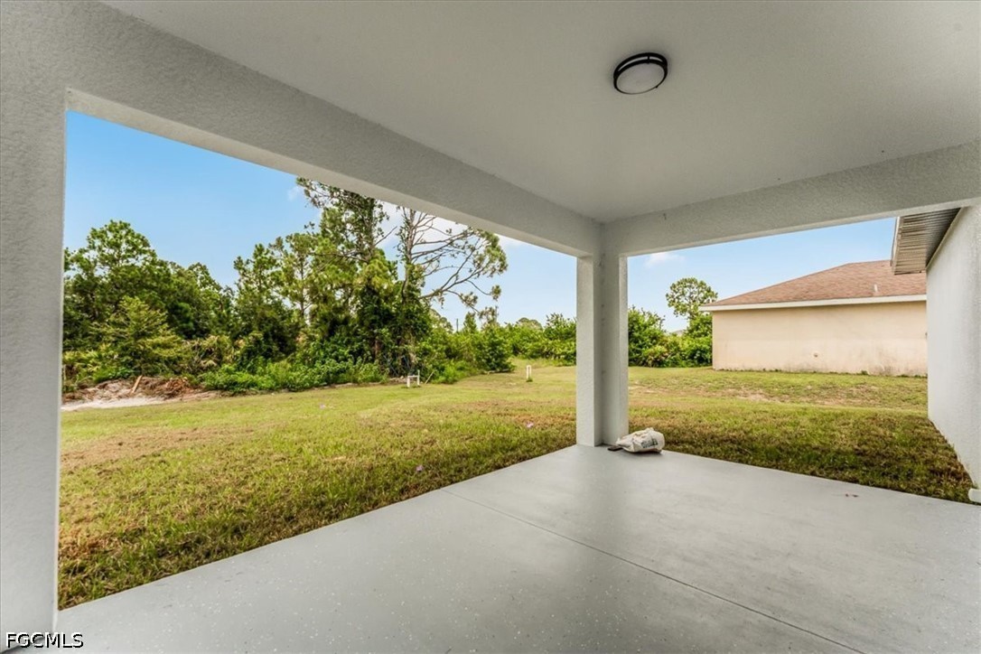 3 Bed SingleFamilyResidence for Sale in Lehigh Acres, FL — photo 8